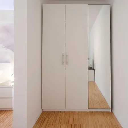 Exclusive 2-Room Souterrain Apartment Нюрнберг Экстерьер фото