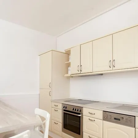 Exclusive 2-Room Souterrain Apartment Нюрнберг Экстерьер фото