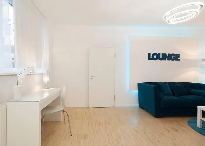 Exclusive 2-Room Souterrain Apartment